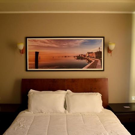 Imperial Hotel Ih Elbasan Exterior photo