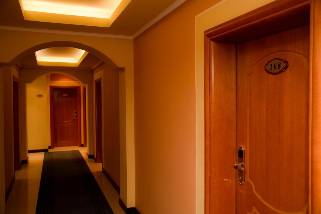 Imperial Hotel Ih Elbasan Exterior photo