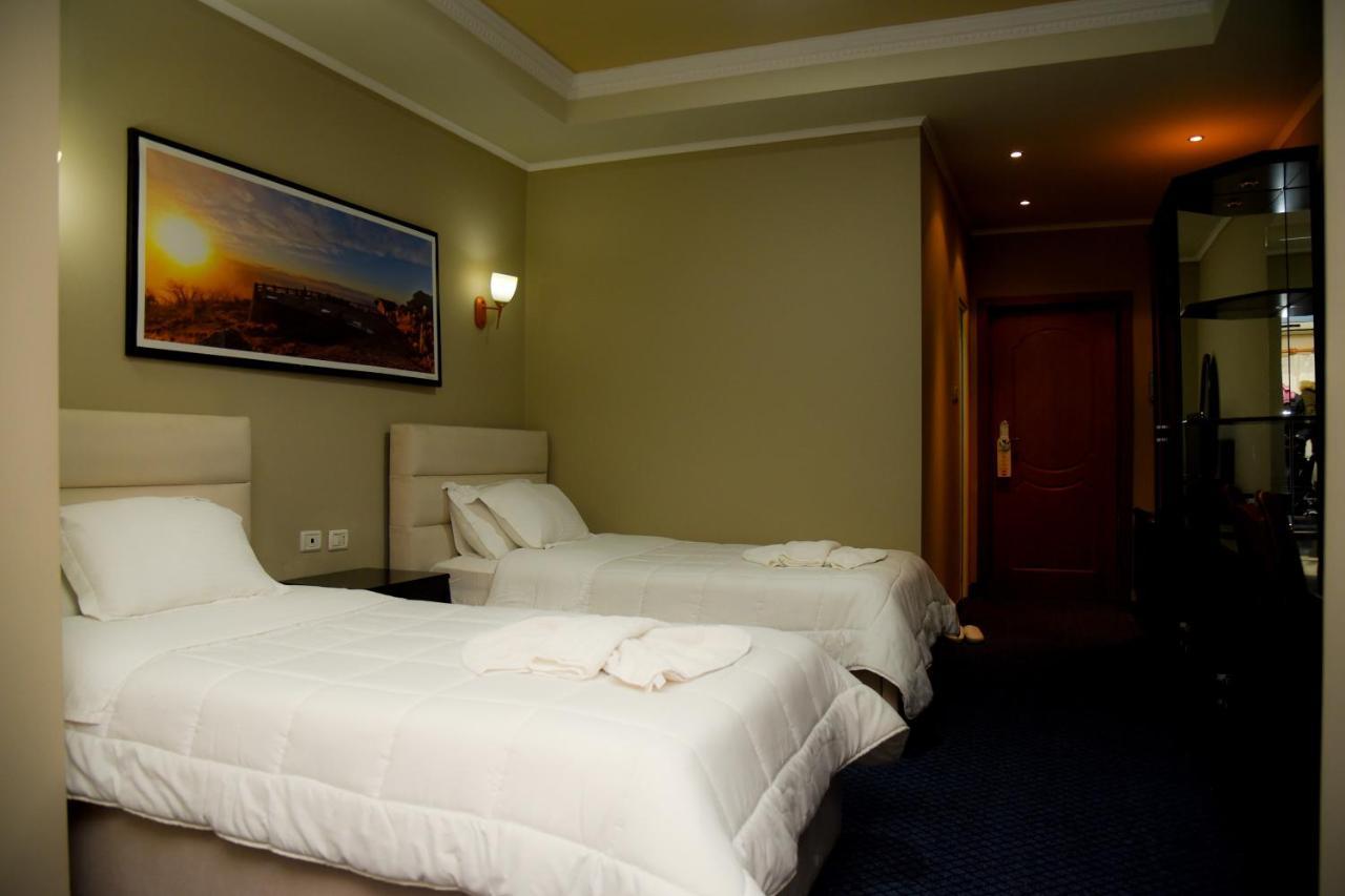 Imperial Hotel Ih Elbasan Exterior photo