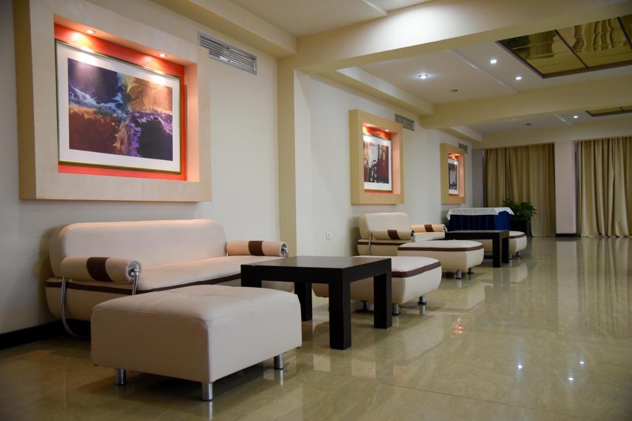 Imperial Hotel Ih Elbasan Exterior photo