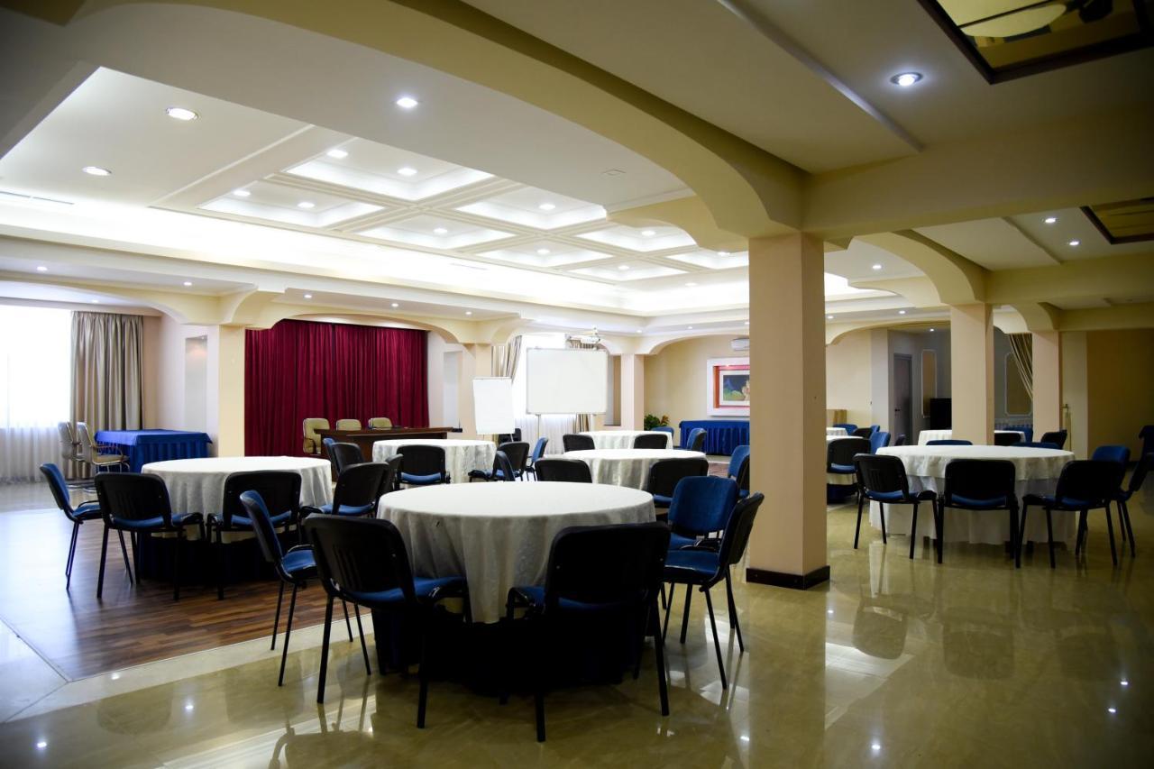 Imperial Hotel Ih Elbasan Exterior photo