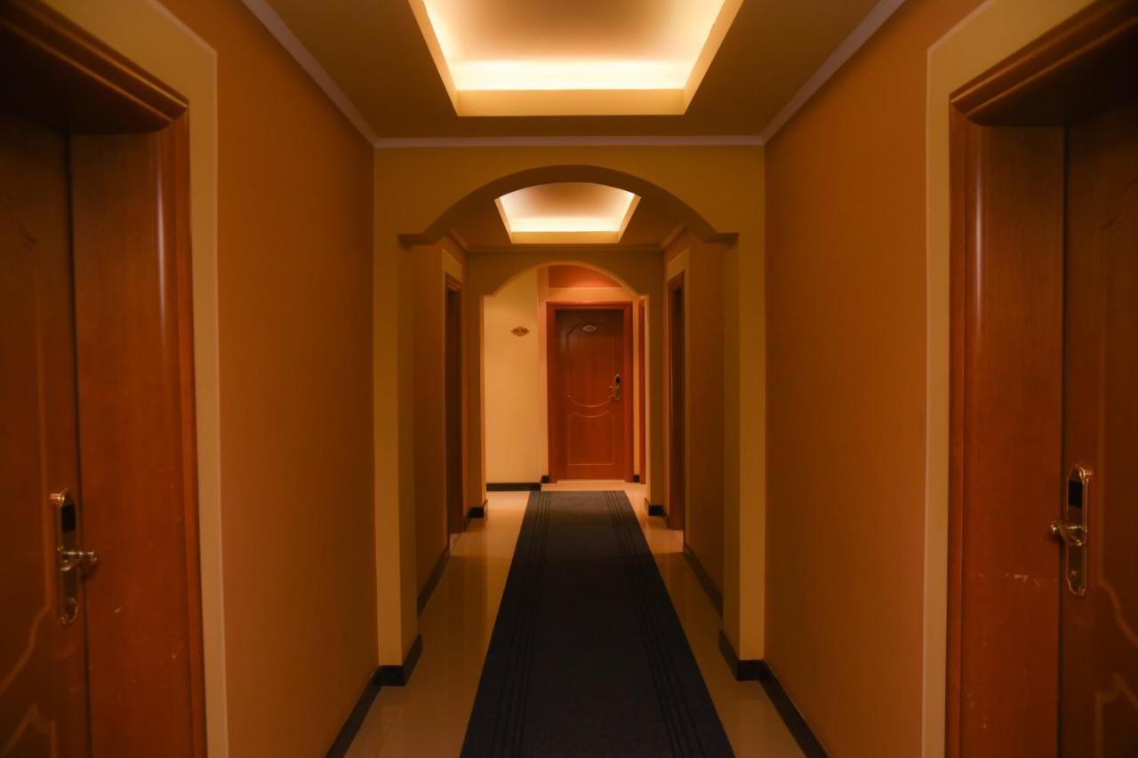 Imperial Hotel Ih Elbasan Exterior photo